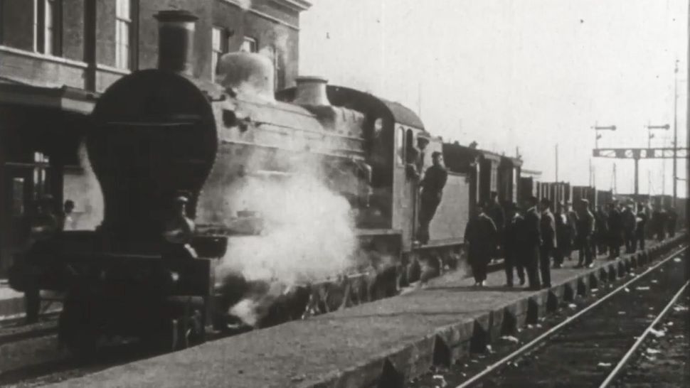 German coal arrives in the Netherlands in 1921.